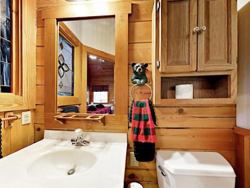 Dove?s Nest - Charming Cabin Cabin
