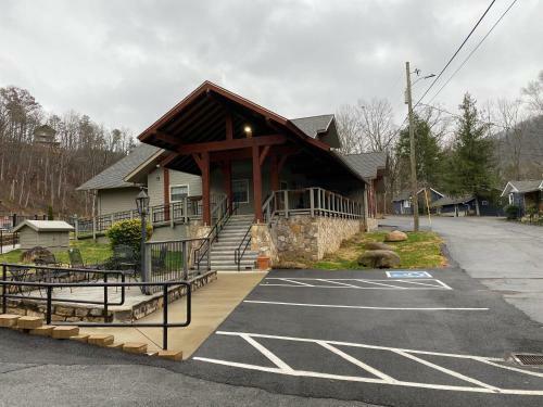 Hotel Carr's Northside Cottages