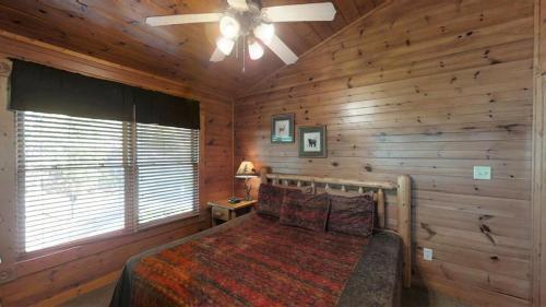 Leisure Time Cabin