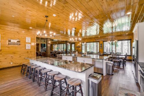 The Big Oak Lodge