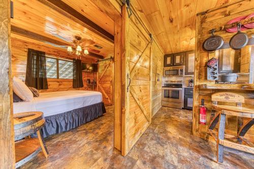 1 Bed 2 Bath Vacation Home In Kodak