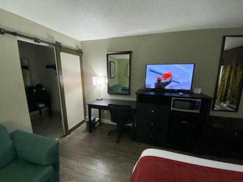 Lx Hotel By Wyndham
