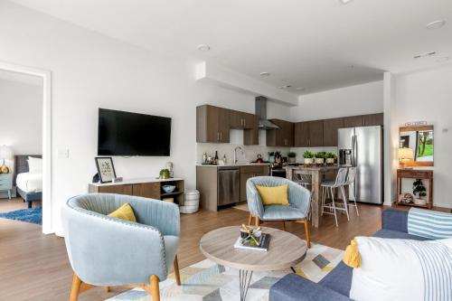 Apartamento Illume - Upscale Gulch View Getaway - Corner Unit Condo