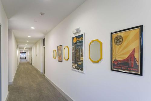 Artsy Inglewood Condo