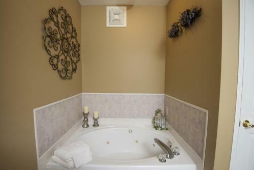 Colonial Crest 112 By Heritage Cabin Rentals