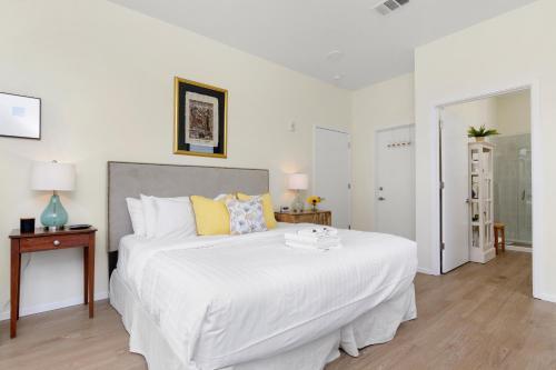 Apartamento Illume - Resort-style Haven - Spacious Balcony Condo