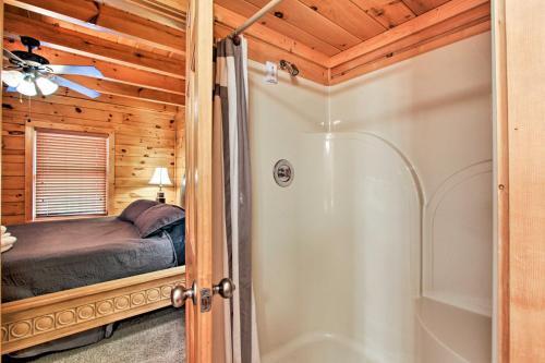 Mountaintop Manor With Hot Tub, Resort Pool Access