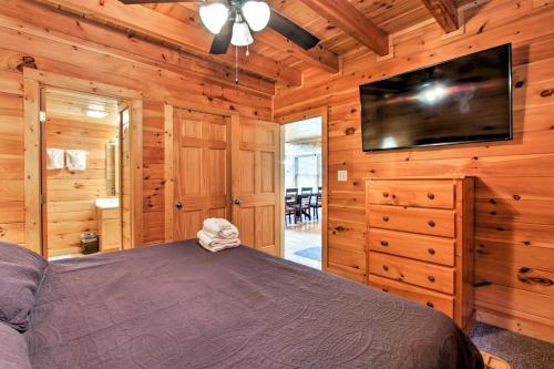 Mountaintop Manor With Hot Tub, Resort Pool Access