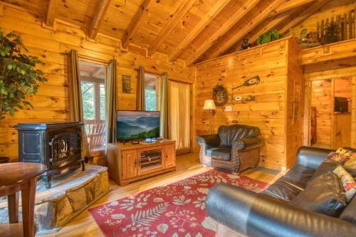 Whispering Waters #208 By Aunt Bug's Cabin Rentals