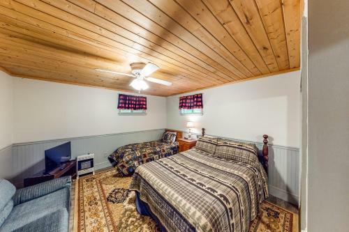 Hillcrest Lodge
