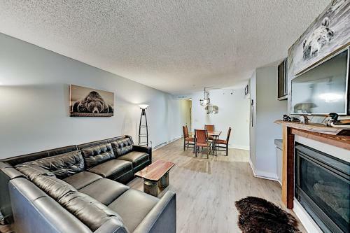 Apartamento River Place Condo - Mountain & River Views, Pool Condo