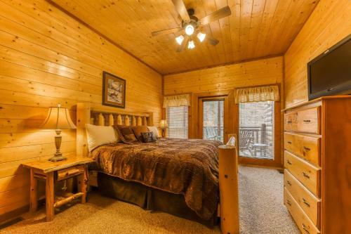 Mountain Theatre Lodge