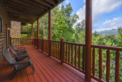 Smokystays 5 Bedroom Cabin