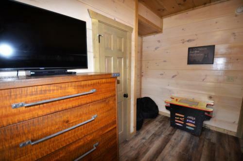 Suite Retreat Near Dollywood