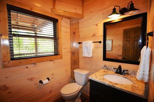 Suite Retreat Near Dollywood