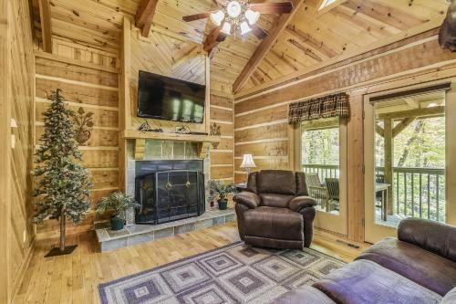 Smoky Mountain Escape Cabin