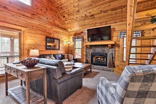 Sevierville Cabin With Deck Near Pigeon Forge!