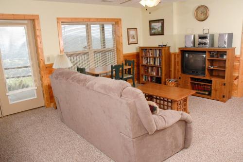 Mountaintop Experience Sevierville Cabin
