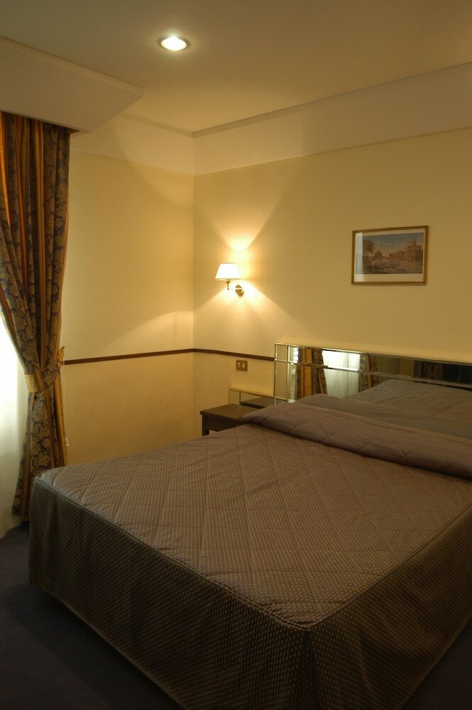 Hotel Garda Roma