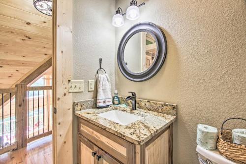 Award-winning Pigeon Forge Residence With Game Room!