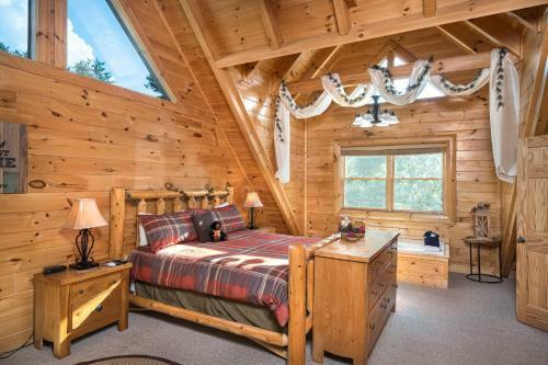Bear Creek Falls Retreat