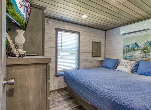 Country Living Cottage