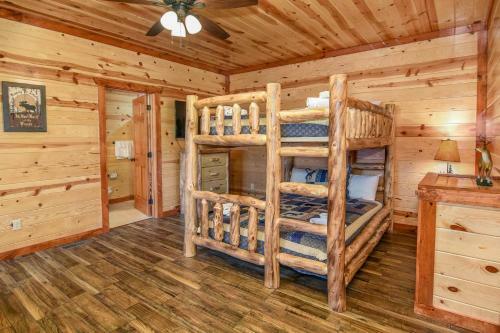 Smokystays Indoor Pool Cabin