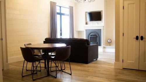 The New Hotel Collection Smoky Mountains