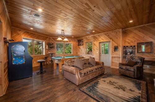 Big Bear Lodge Holiday Home