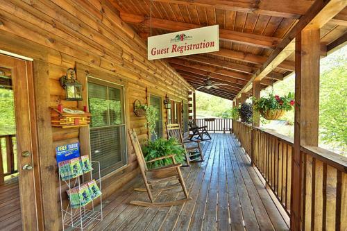 Deerfield Lodge