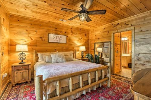 Upscale Sevierville Cabin With Deck, Hot Tub And Games!