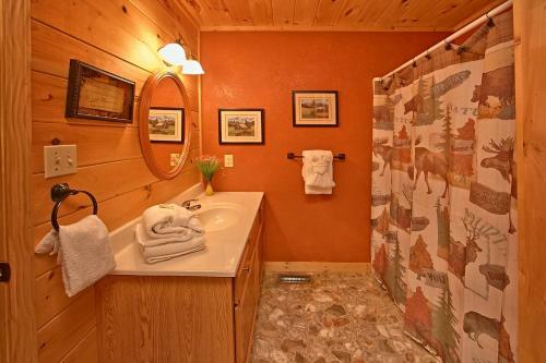 Dream Maker #120 By Aunt Bug's Cabin Rentals