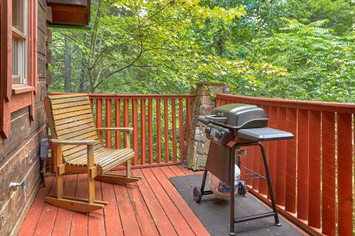 Hidden Romance #1404 By Aunt Bug's Cabin Rentals