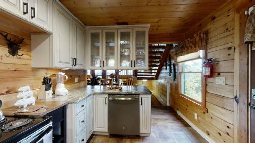 Snoring Bear Cabin