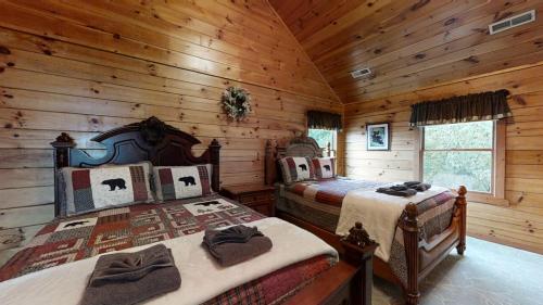Snoring Bear Cabin