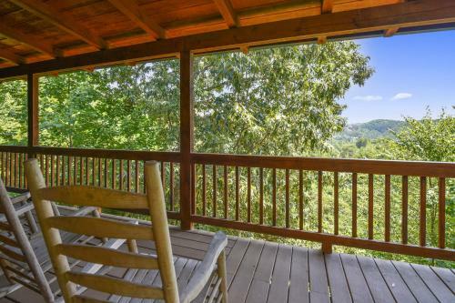 Mountain Serenity Cabin