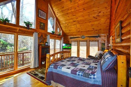 Bear Mountain Hideaway