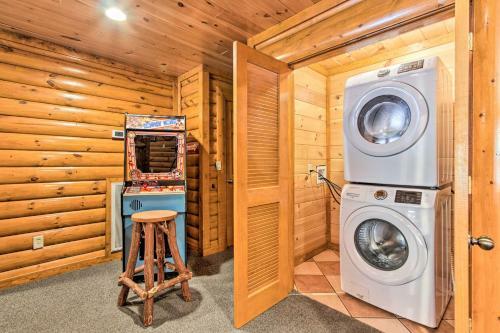 Large Pet-friendly Haven With Hot Tub By Pigeon Forge