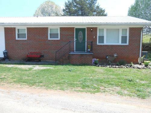 Ranch House Of Cunningham Cabins Near State Parks