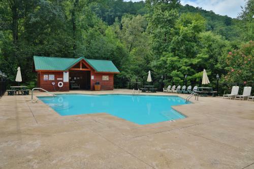 1939 Smoky Cove Cabin