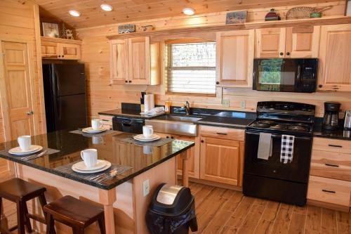 Little Feather - 1 Bedrooms, 1 Baths, Sleeps 4 Home