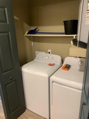 Hotel Eagles Den Suites At Andrews