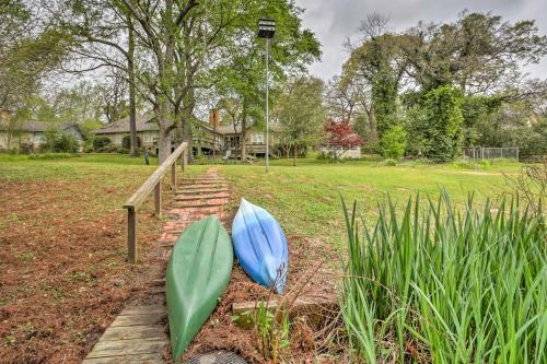 Custom Home With Deck, Dockandboathouse On Lake Athens!