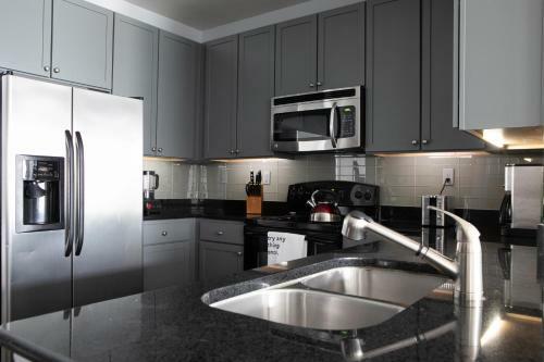 Apartamento Wanderjaunt - Luxe Downtown Austin Apts