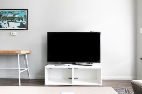 Apartamento Wanderjaunt - Luxe Downtown Austin Apts