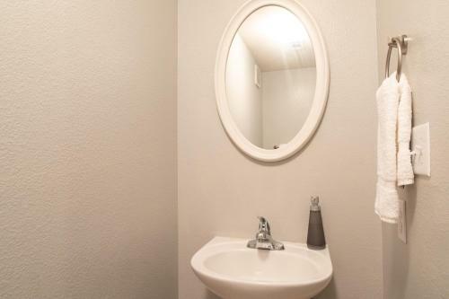 Apartamento Wanderjaunt - Luxe Downtown Austin Apts