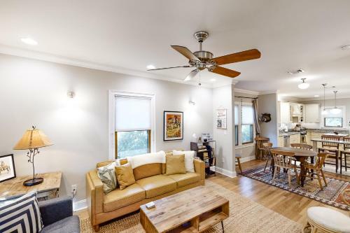 Historic Agave Bungalow