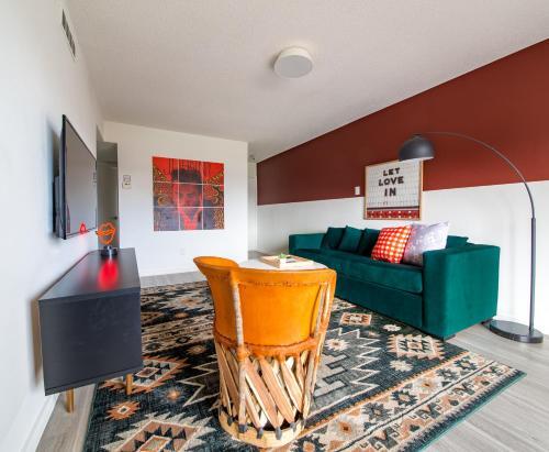 Wanderjaunt - Travis Heights Apartments
