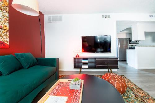 Wanderjaunt - Travis Heights Apartments