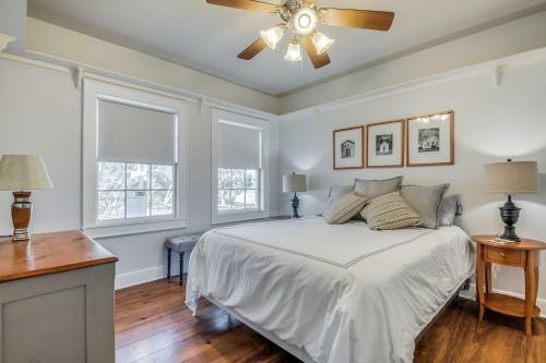 Beautiful Hill Country Ranch Home - 4 Mi To Town!